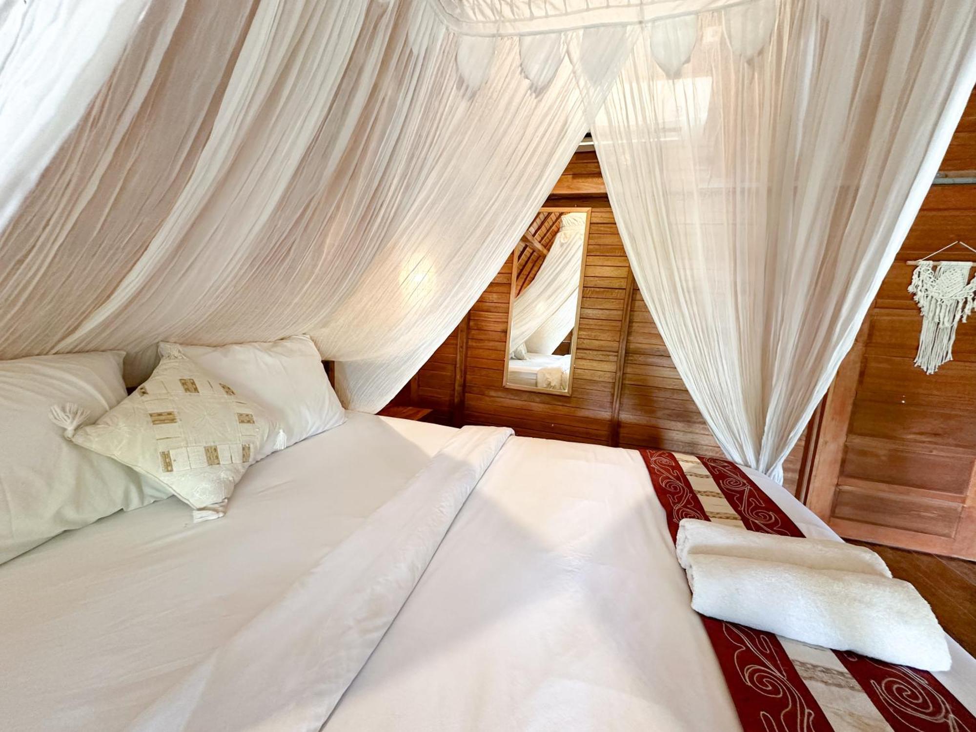 ซันเซ็ต ฮิลล์ คอตเทจ Hotel Ped ภายนอก รูปภาพ